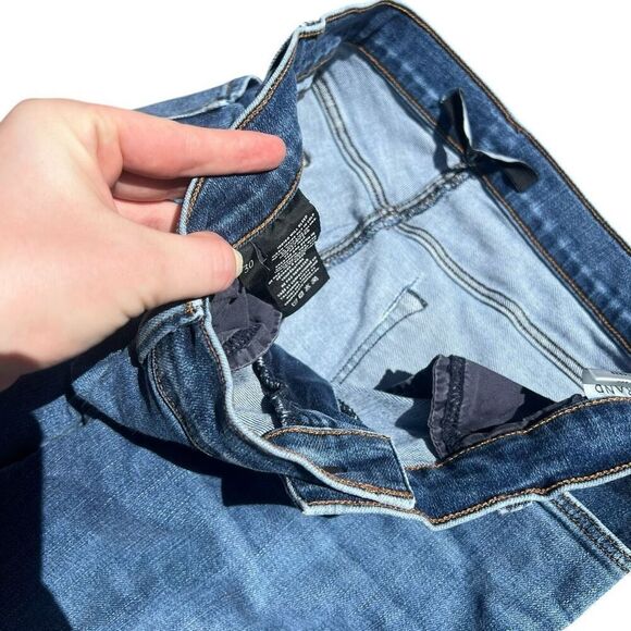 J BRAND Medium Wash Jeans Size 30 - Picture 5 of 8